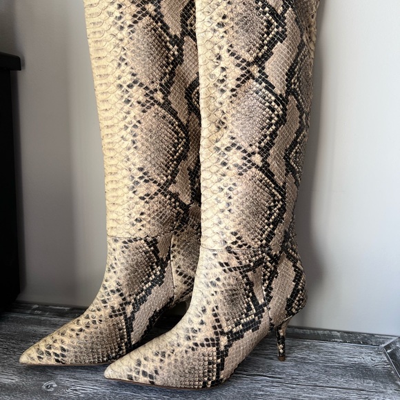 YEEZY SEASON 7 embossed Python Knee High Boot 70MM in Roccia Mesa - Picture 3 of 12